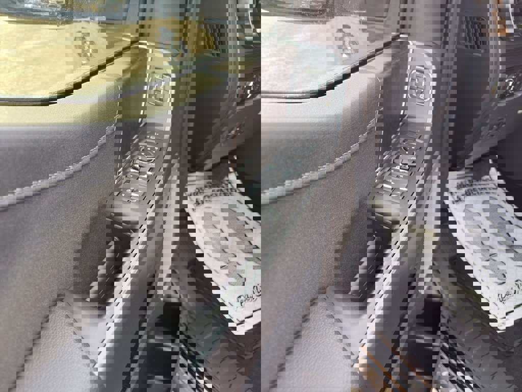 New 2026 Ford F350 Lariat w/ Black Appearance Package image 12