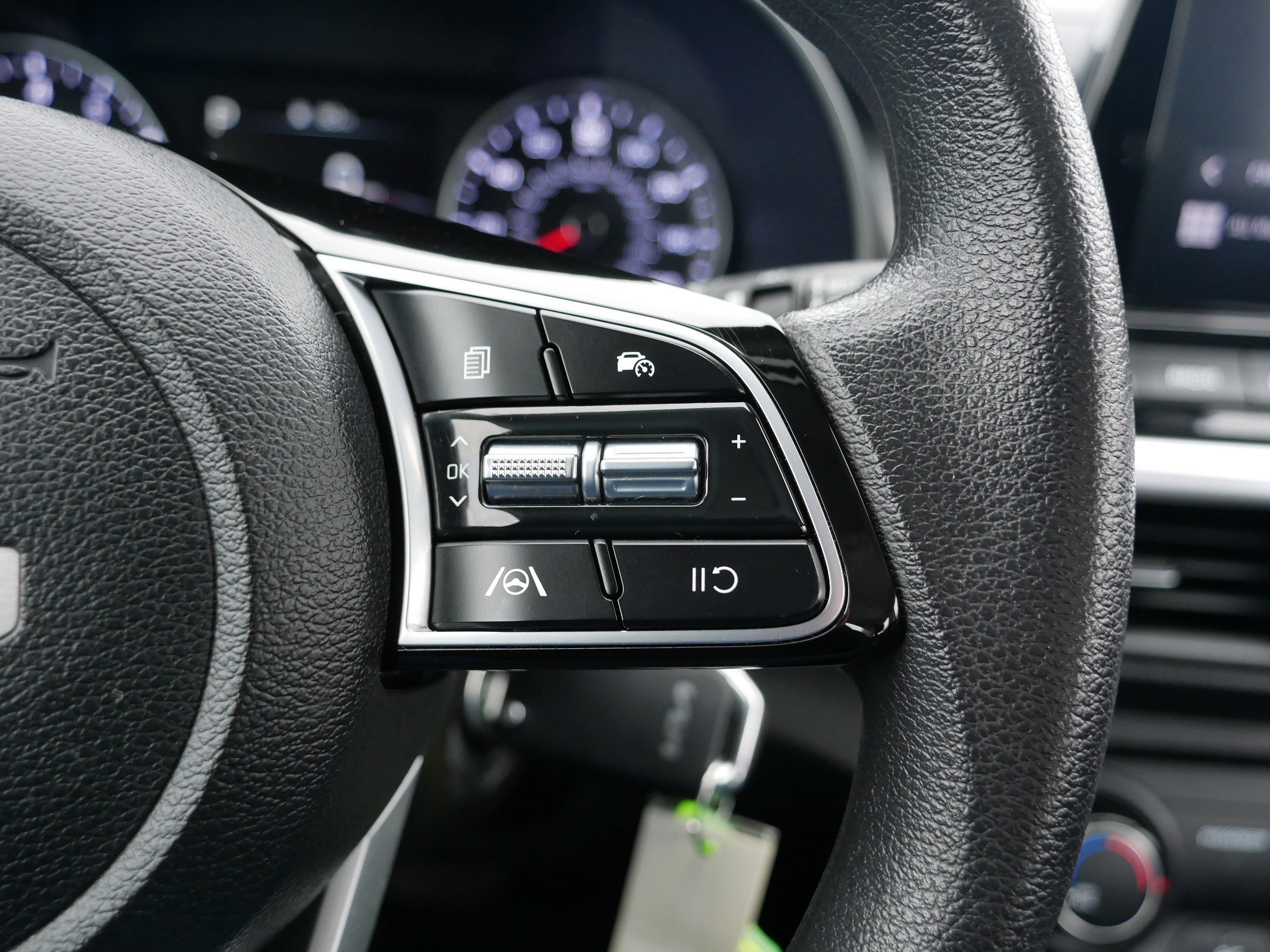 Certified 2023 Kia Forte LXS w/ LXS Technology Package image 29