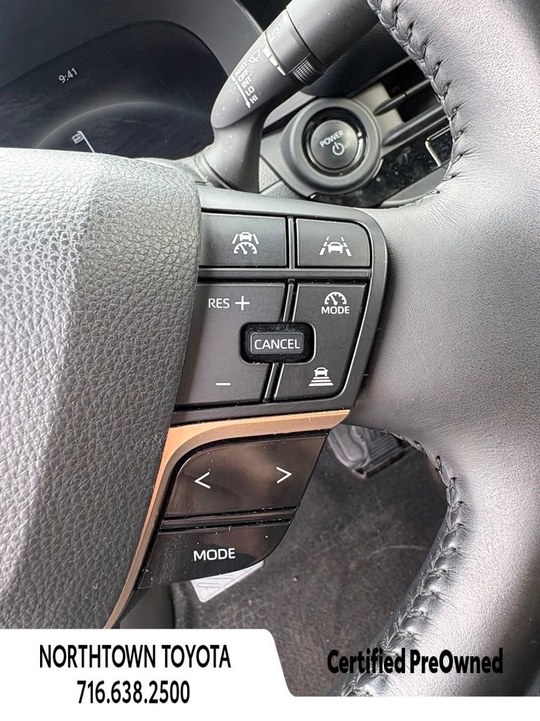 Used 2023 Toyota Crown AWD/4WD image 22