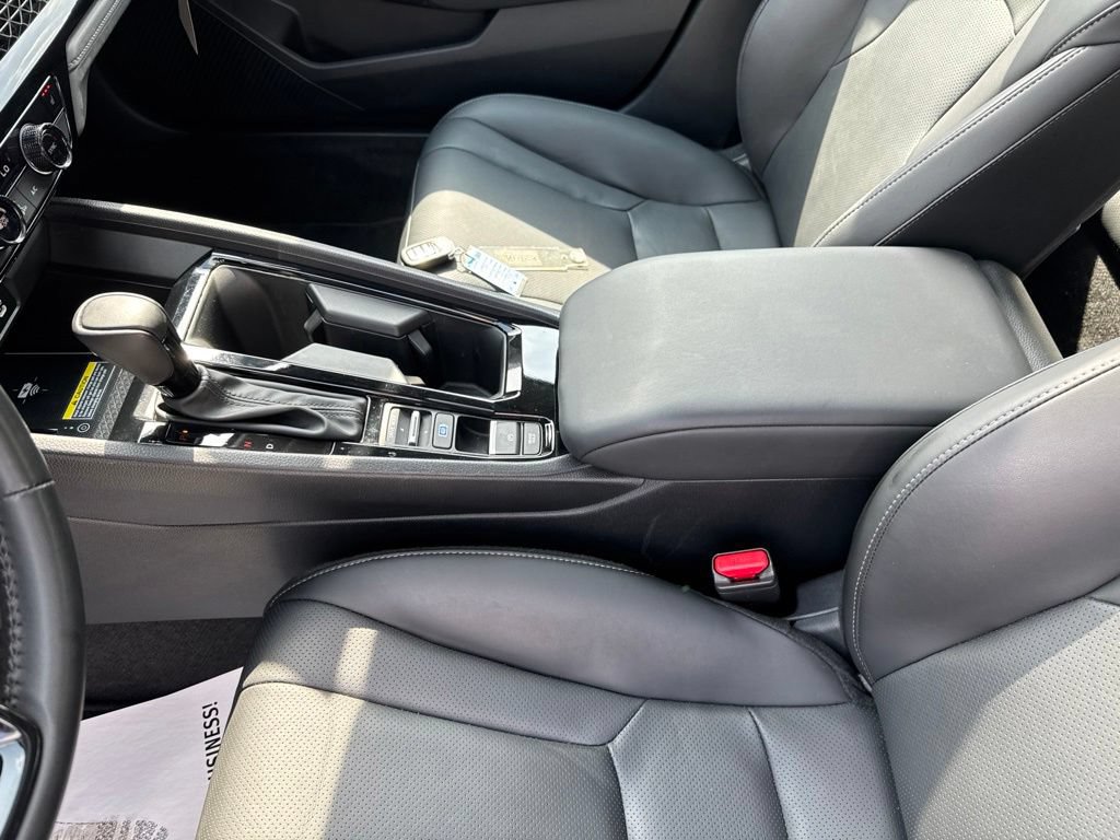 Used 2025 Honda Accord EX-L image 27
