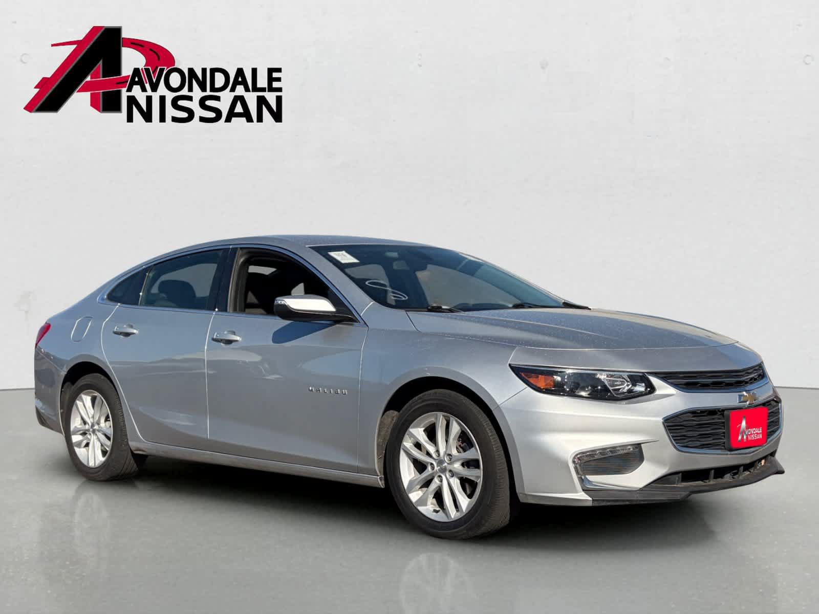 Used 2018 Chevrolet Malibu LT FWD image 4