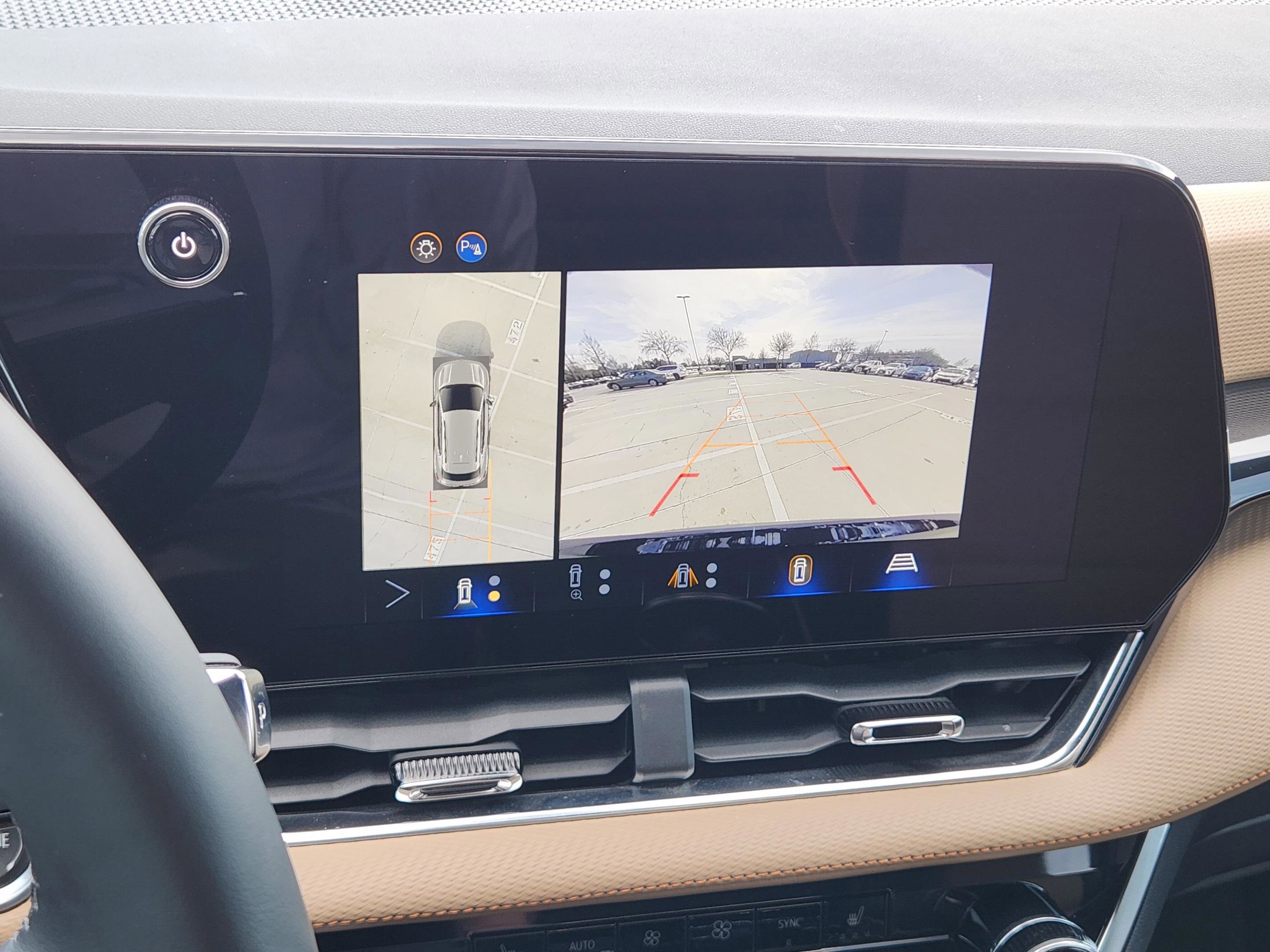 Used 2025 Chevrolet Equinox ACTIV w/ Safety and Technology Package image 21