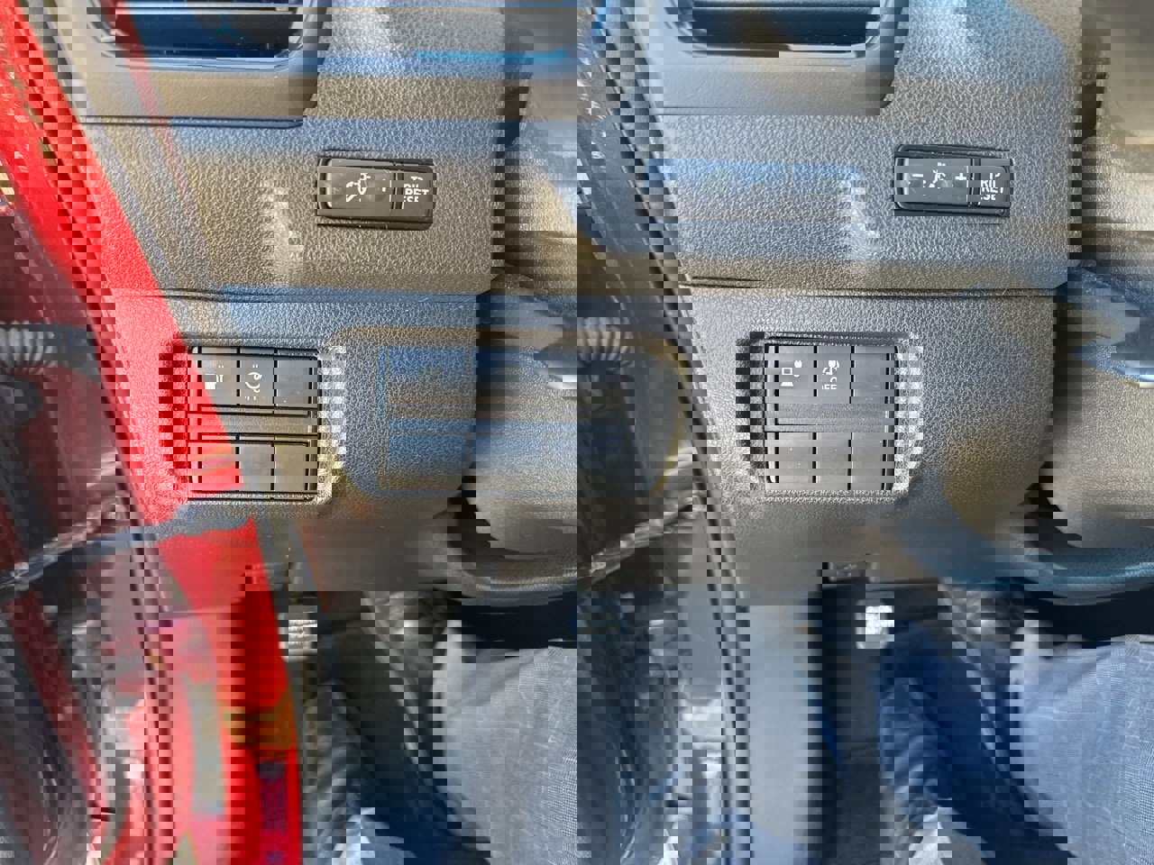 Used 2018 Nissan Leaf SV w/ Protection Package image 12