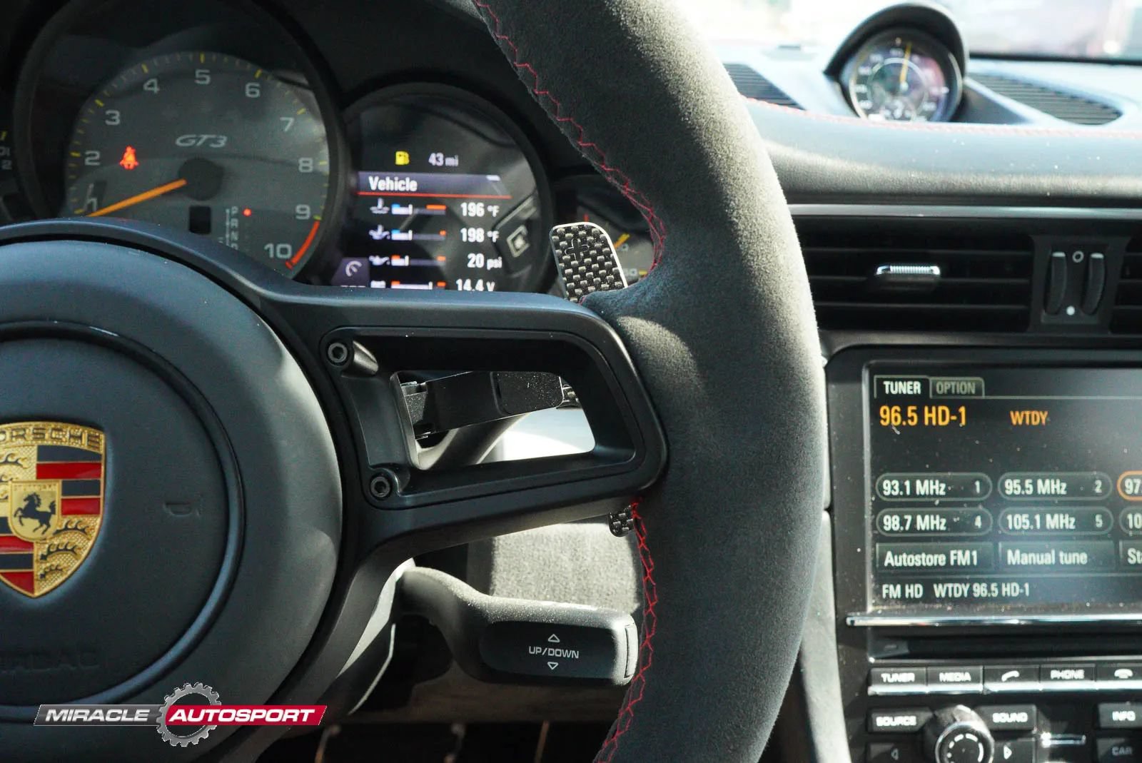 Used 2014 Porsche 911 GT3 w/ Sound Package Plus RWD image 33