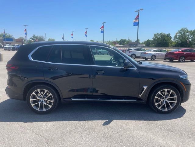 Used 2024 BMW X5 xDrive40i w/ Premium Package AWD/4WD image 12