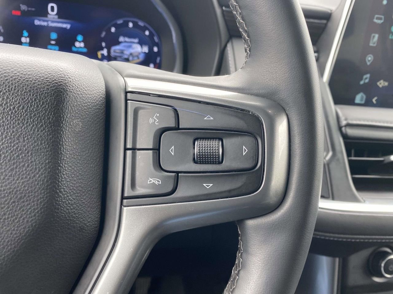 Used 2024 Chevrolet Tahoe LT w/ Luxury Package image 22