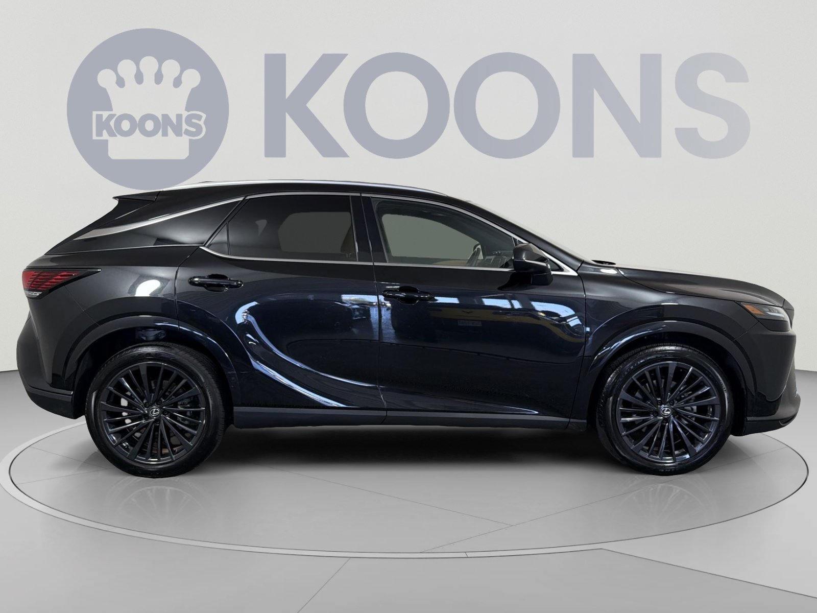 Used 2025 Lexus RX 350 Premium w/ Accessory Package AWD/4WD image 8