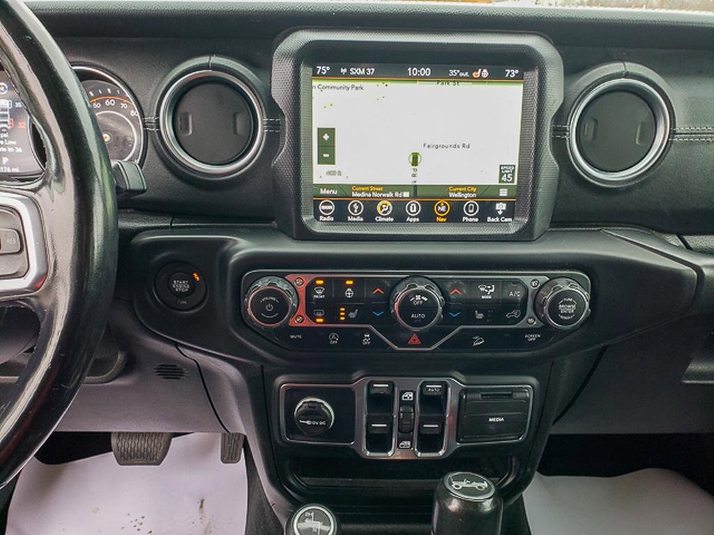 Used 2018 Jeep Wrangler Unlimited Sahara w/ Dual Top Group image 15