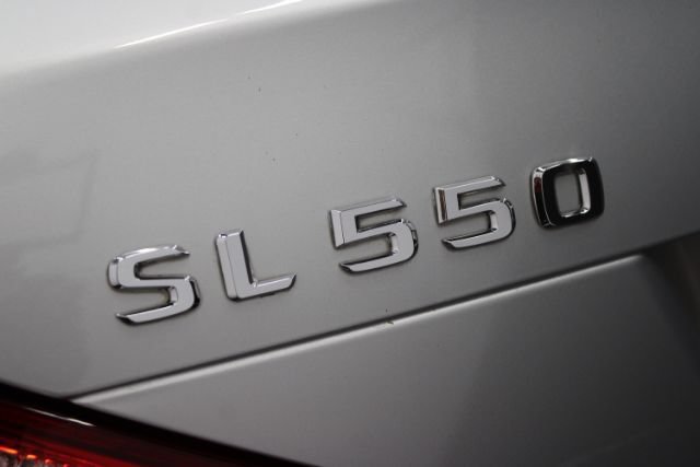 Used 2013 Mercedes-Benz SL 550 image 10