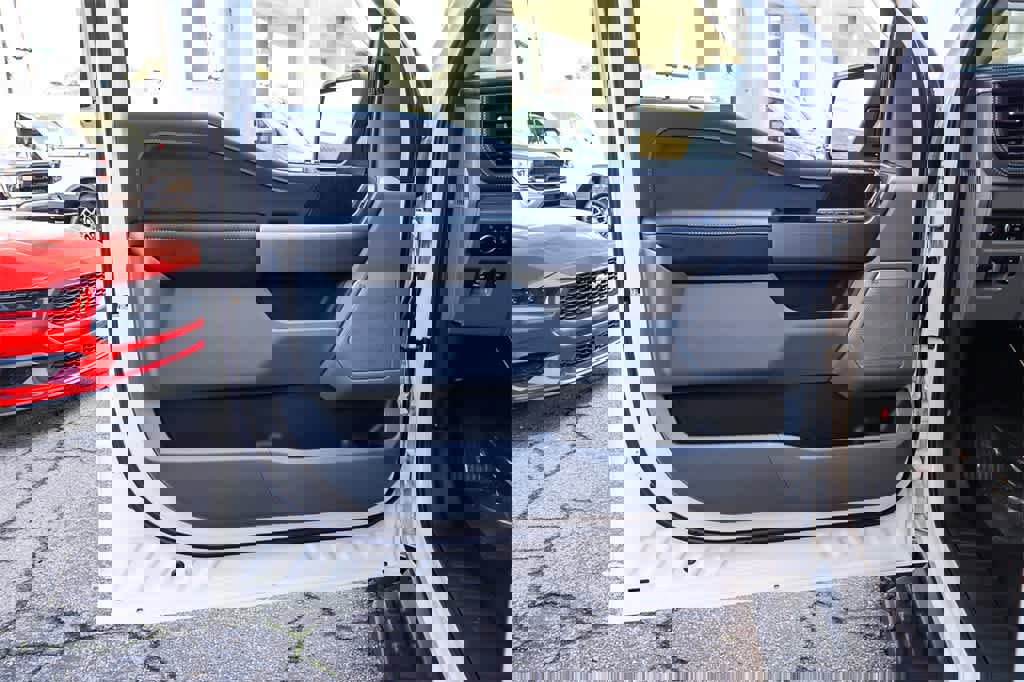 New 2025 Ford F150 Lightning Flash image 21