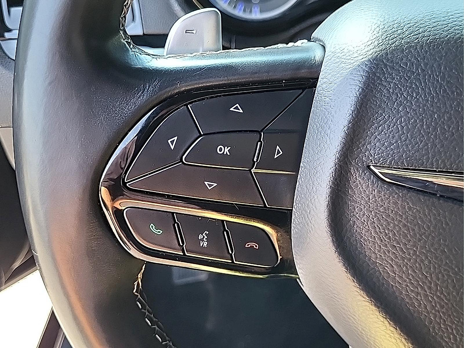 Used 2022 Chrysler 300 S AWD/4WD image 16