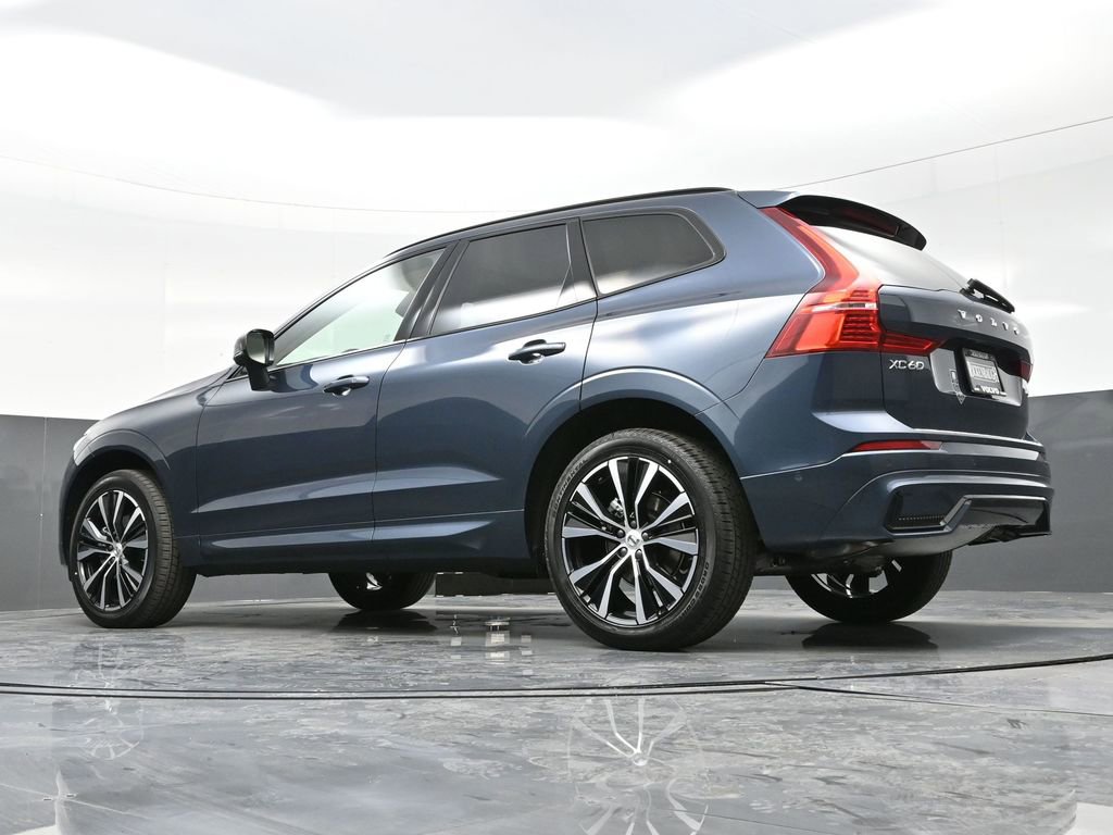 Used 2025 Volvo XC60 B5 Plus w/ Protection Package Premier image 16