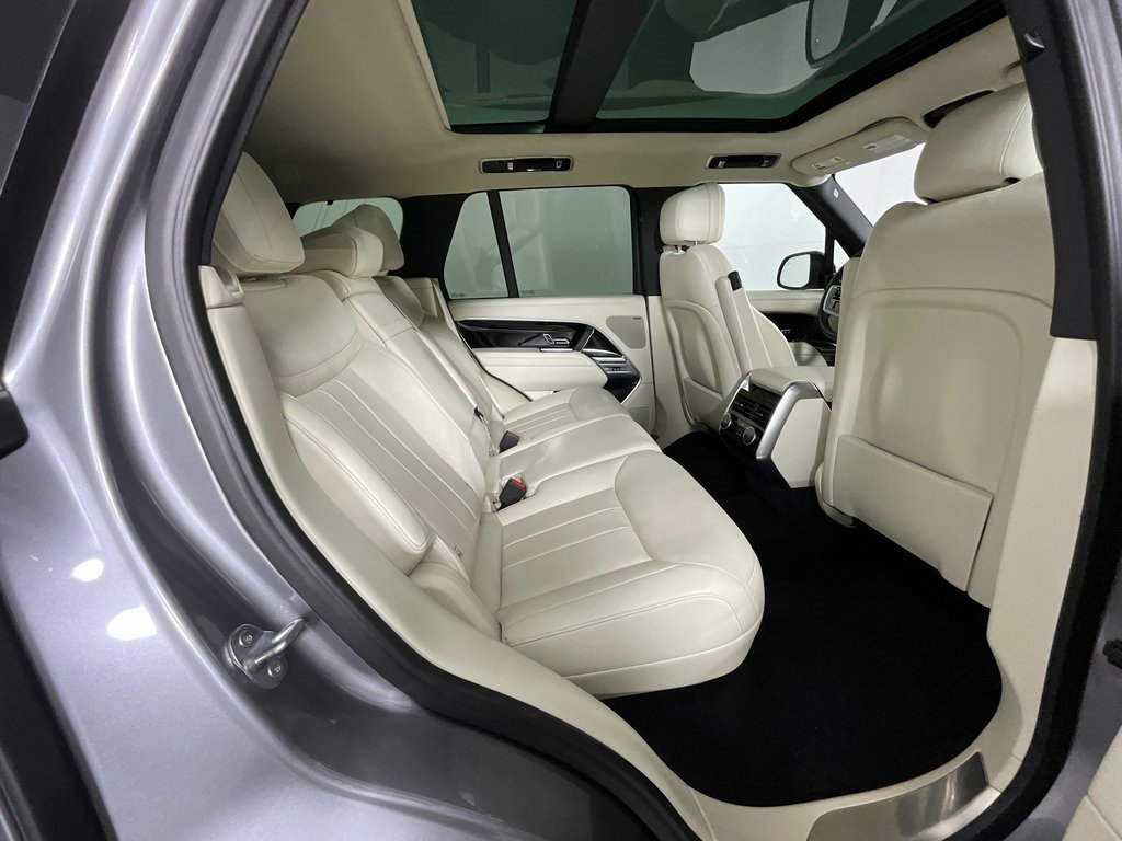 Certified 2023 Land Rover Range Rover SE image 23