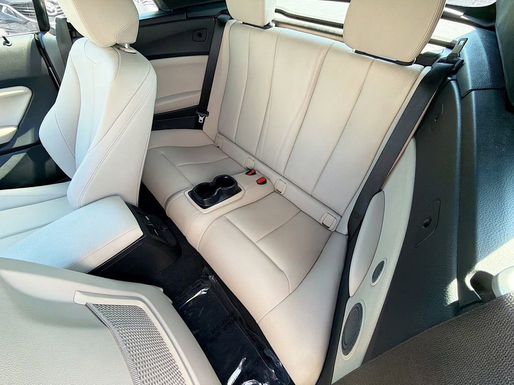 Used 2018 BMW 230i xDrive Convertible AWD/4WD image 19