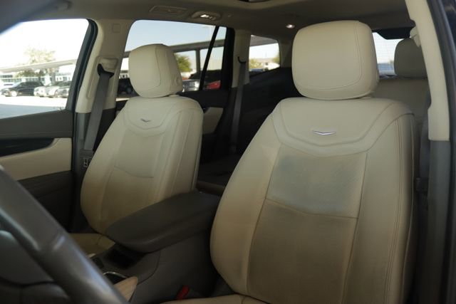 Used 2021 Cadillac XT6 Premium Luxury w/ LPO, Floor Liner Package image 9