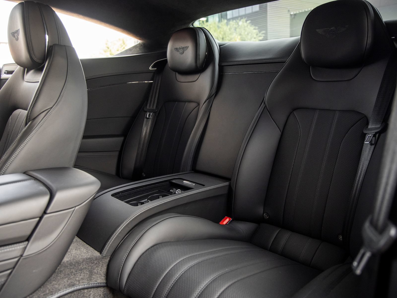 Used 2023 Bentley Continental GT Mulliner AWD/4WD image 32