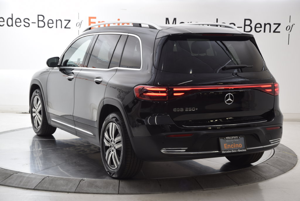 Certified 2024 Mercedes-Benz EQB 250+ image 4