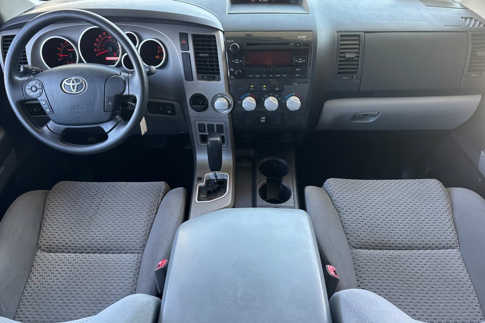 Used 2013 Toyota Tundra 2WD CrewMax w/ Tow Pkg image 16