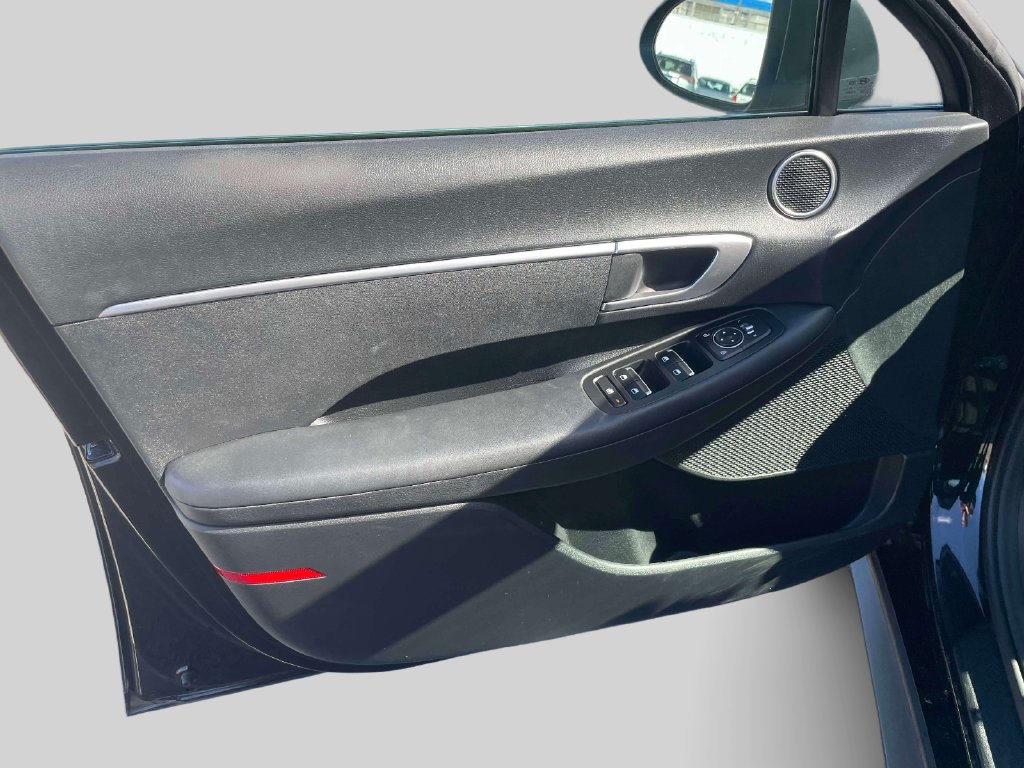Used 2022 Hyundai Sonata SE FWD image 16