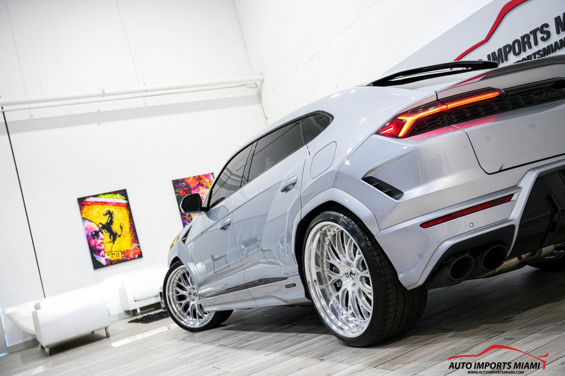 Used 2025 Lamborghini Urus SE image 98