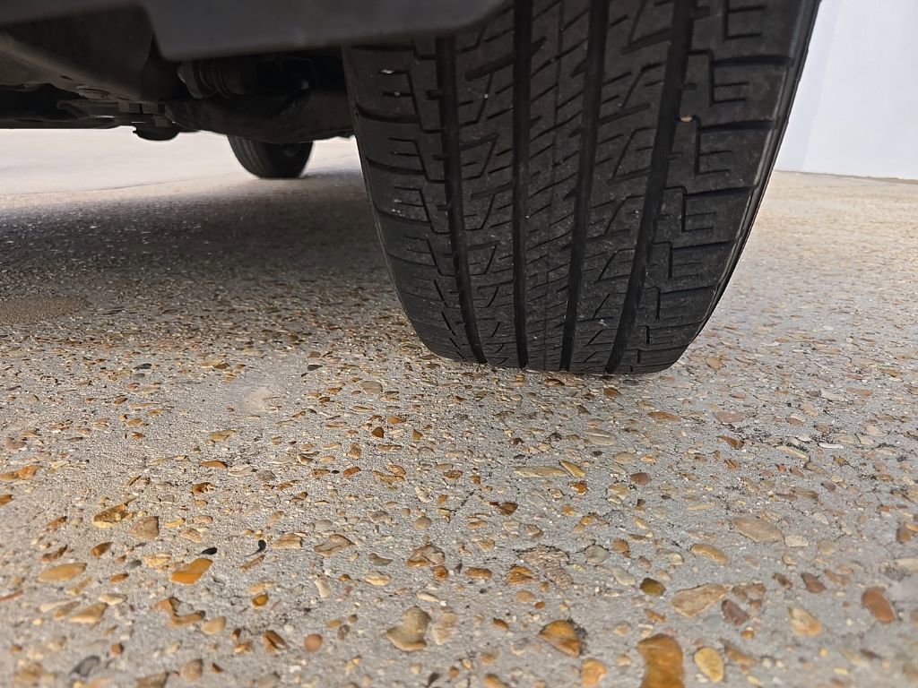 Used 2017 Toyota RAV4 LE image 32