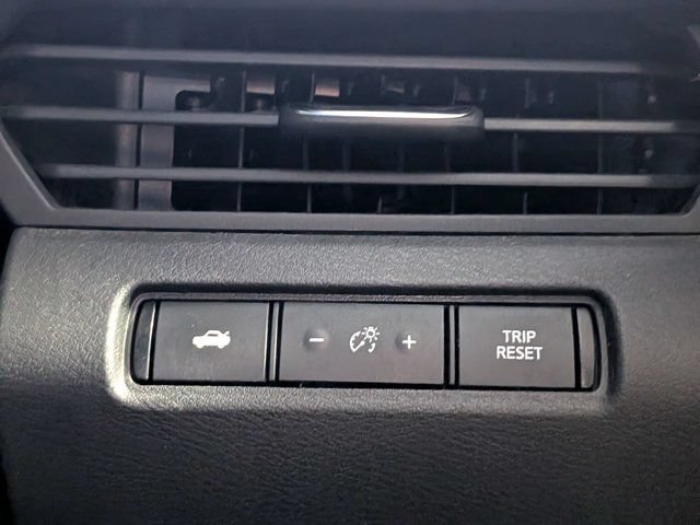 Used 2020 Nissan Altima 2.5 SR w/ Premium Package FWD image 23