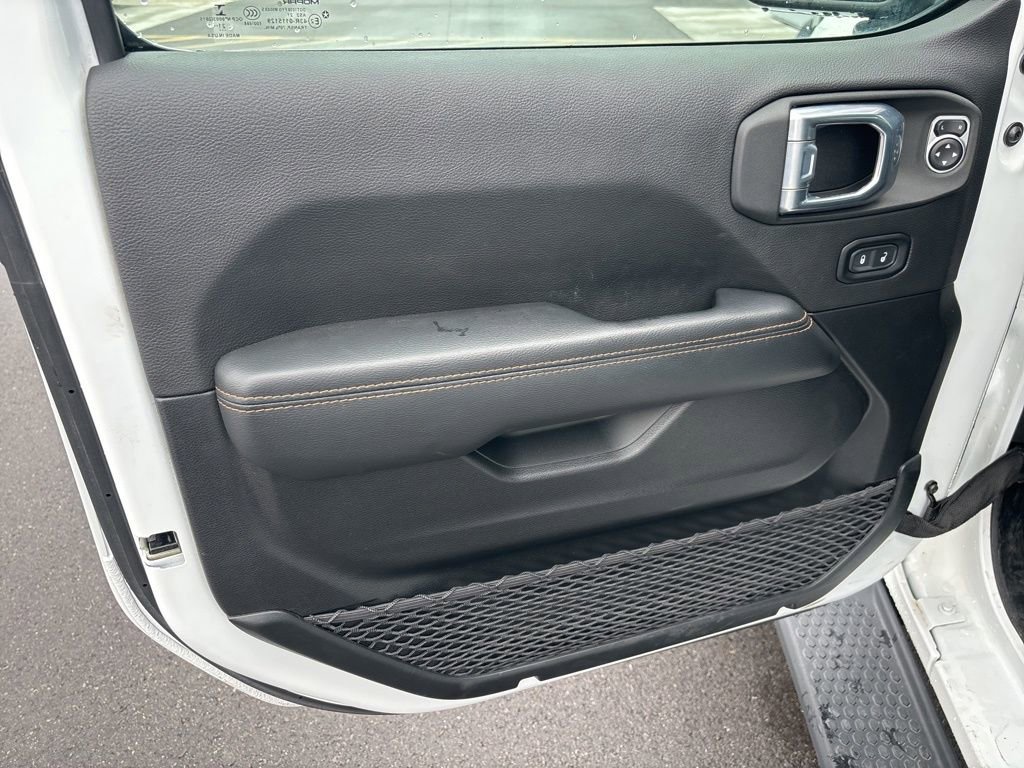 Used 2021 Jeep Wrangler Unlimited Sahara image 4