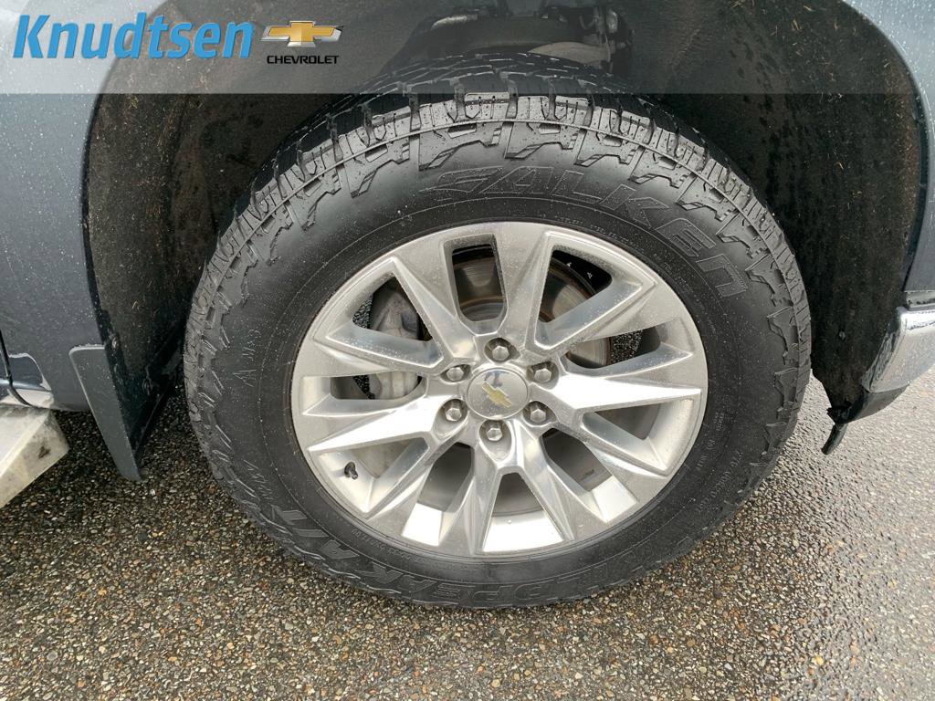 Used 2021 Chevrolet Silverado 1500 LTZ w/ LTZ Premium Package image 11