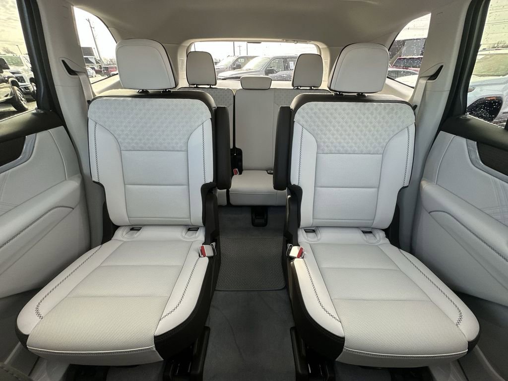 Used 2025 GMC Acadia Denali w/ Super Cruise Package image 23