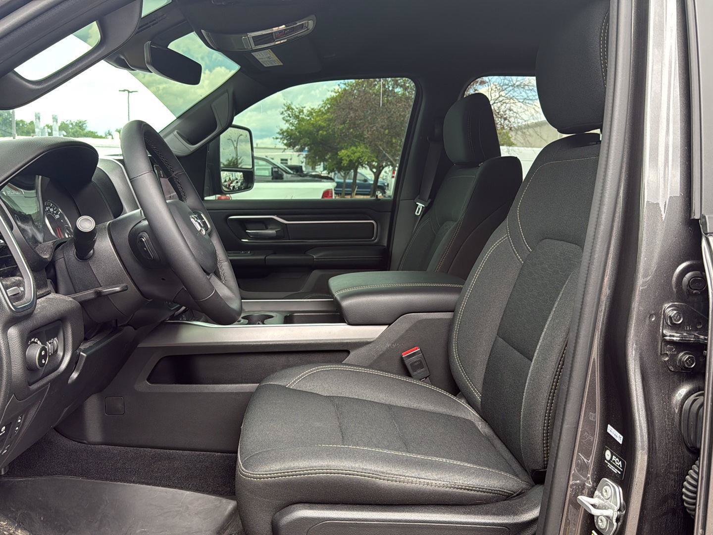 Used 2025 RAM 1500 Big Horn AWD/4WD image 9