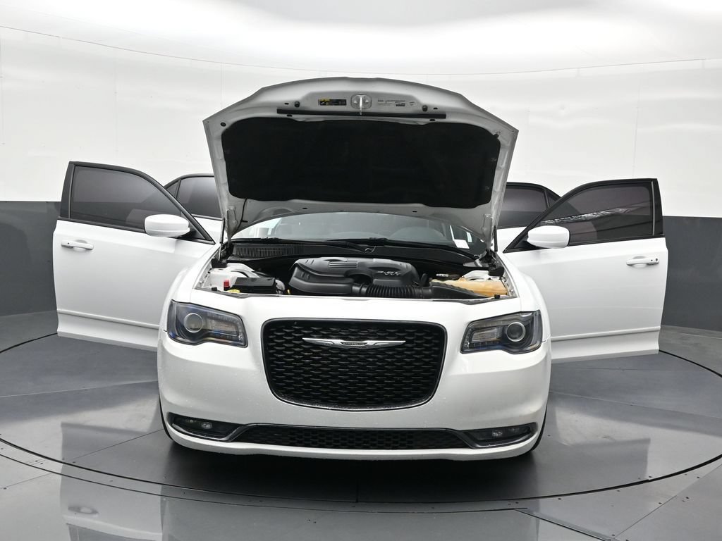 Used 2020 Chrysler 300 S RWD image 35