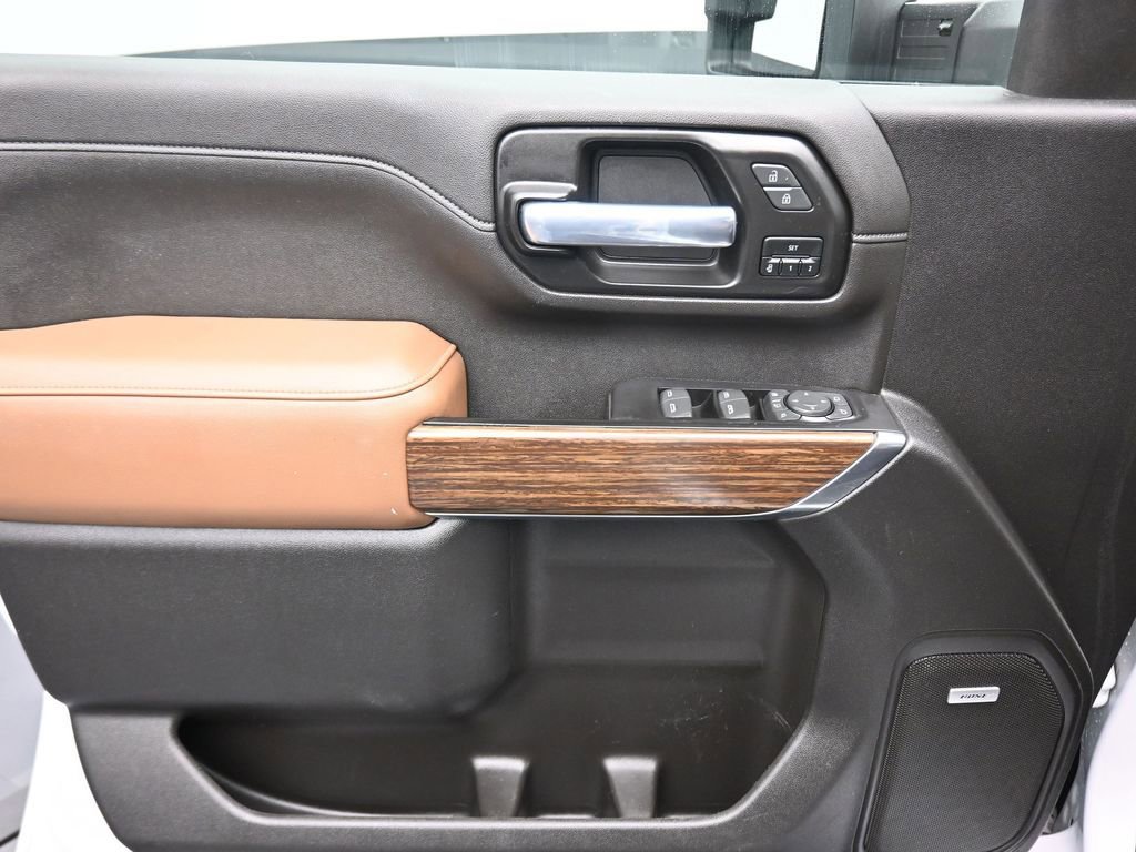 Used 2022 Chevrolet Silverado 2500 High Country w/ Safety Package II image 10