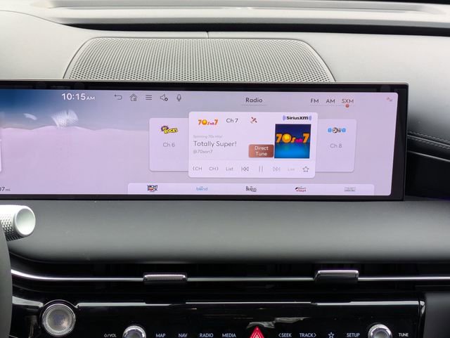 Used 2025 Genesis G80 2.5T image 17