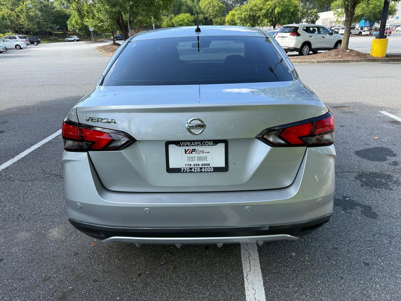 Used 2020 Nissan Versa S FWD image 6