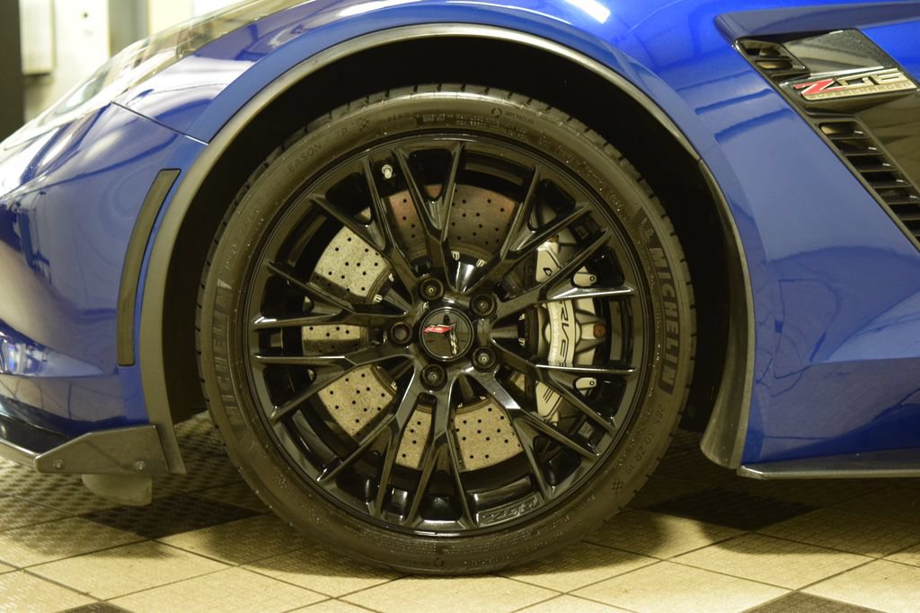 Used 2016 Chevrolet Corvette Z06 w/ Z07 Performance Package RWD image 27