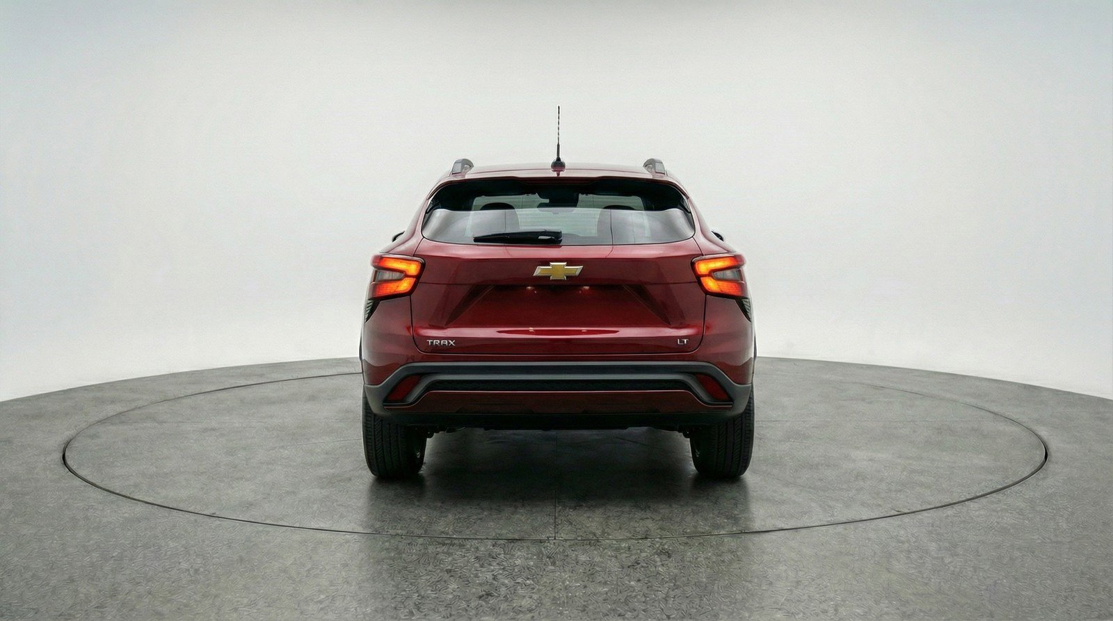 Used 2025 Chevrolet Trax LT w/ LT Convenience Package image 7