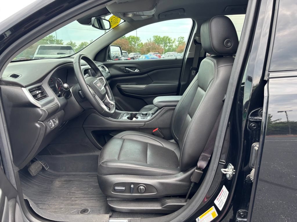 Used 2023 GMC Acadia SLT w/ Elevation Edition AWD/4WD image 16