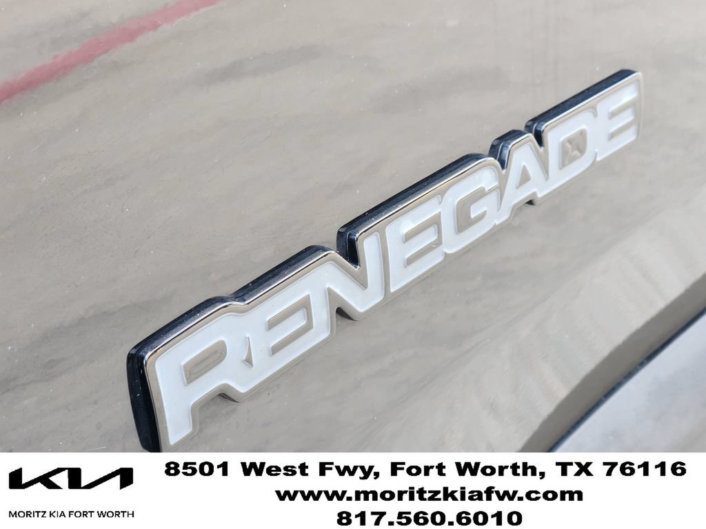 Used 2018 Jeep Renegade Altitude w/ Popular Equipment Group FWD image 10
