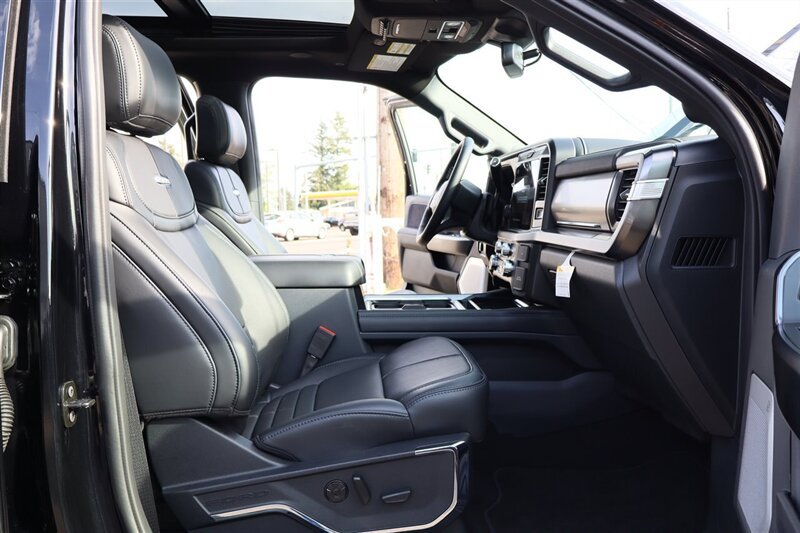 Used 2026 Ford F450 Platinum AWD/4WD image 33