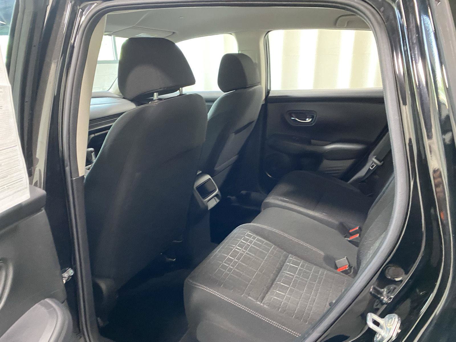 Used 2024 Honda HR-V LX image 15
