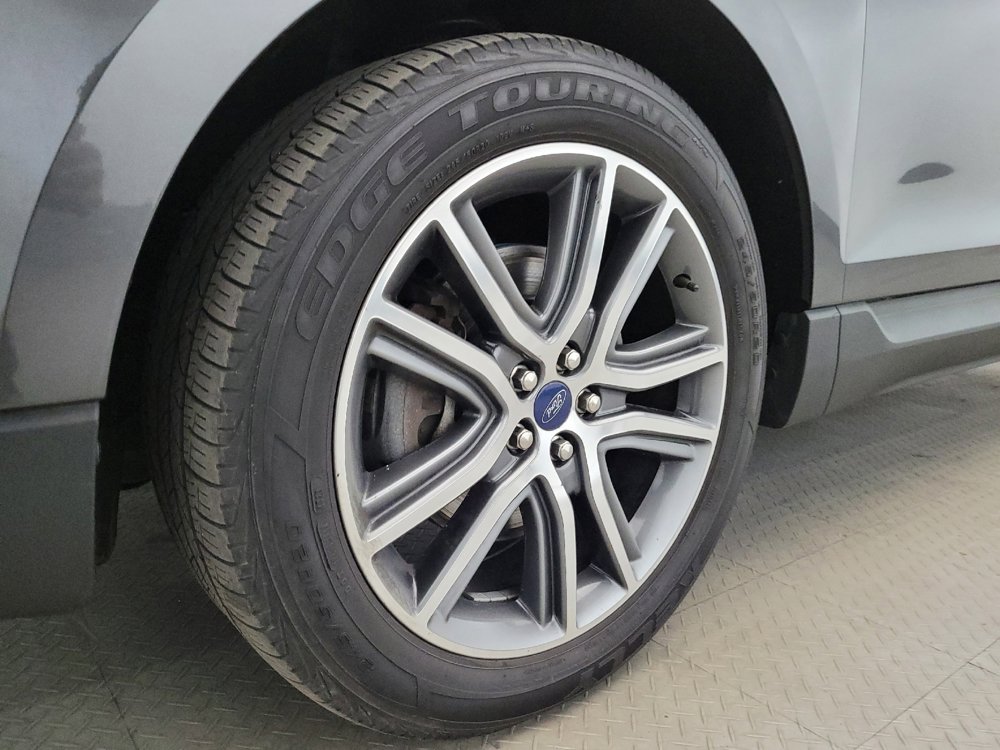 Used 2020 Ford Edge Titanium AWD/4WD image 31