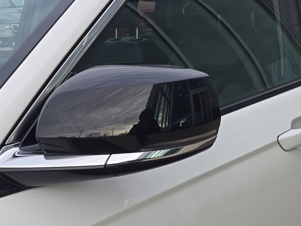 Used 2023 Jeep Grand Cherokee Limited image 6