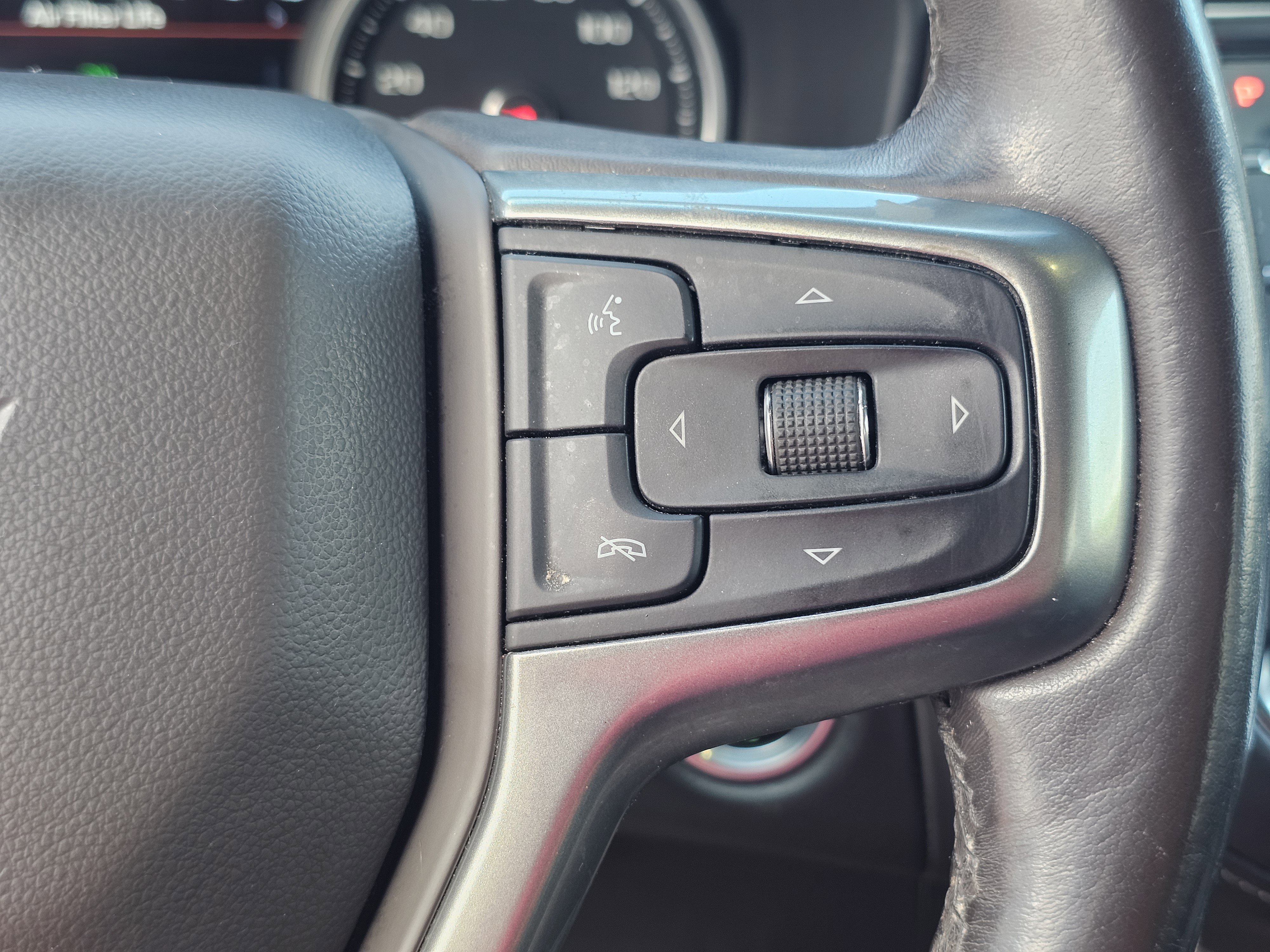 Used 2021 Chevrolet Tahoe Z71 w/ Z71 Off-Road Package image 23