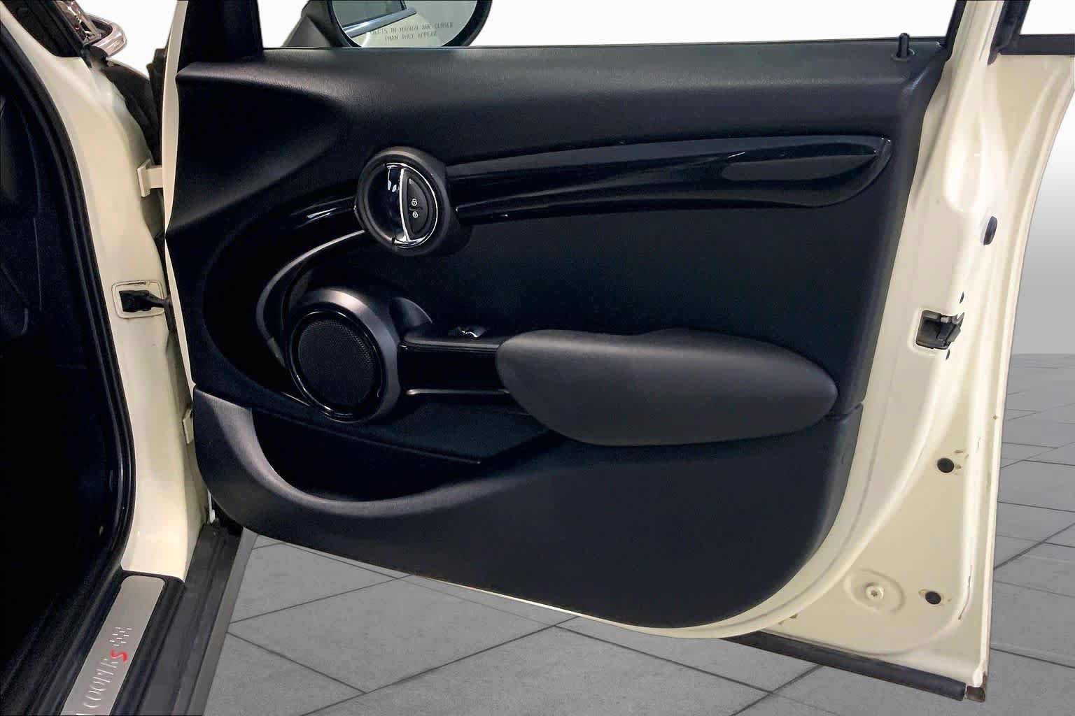 Used 2019 MINI Cooper S w/ Storage Package FWD image 22