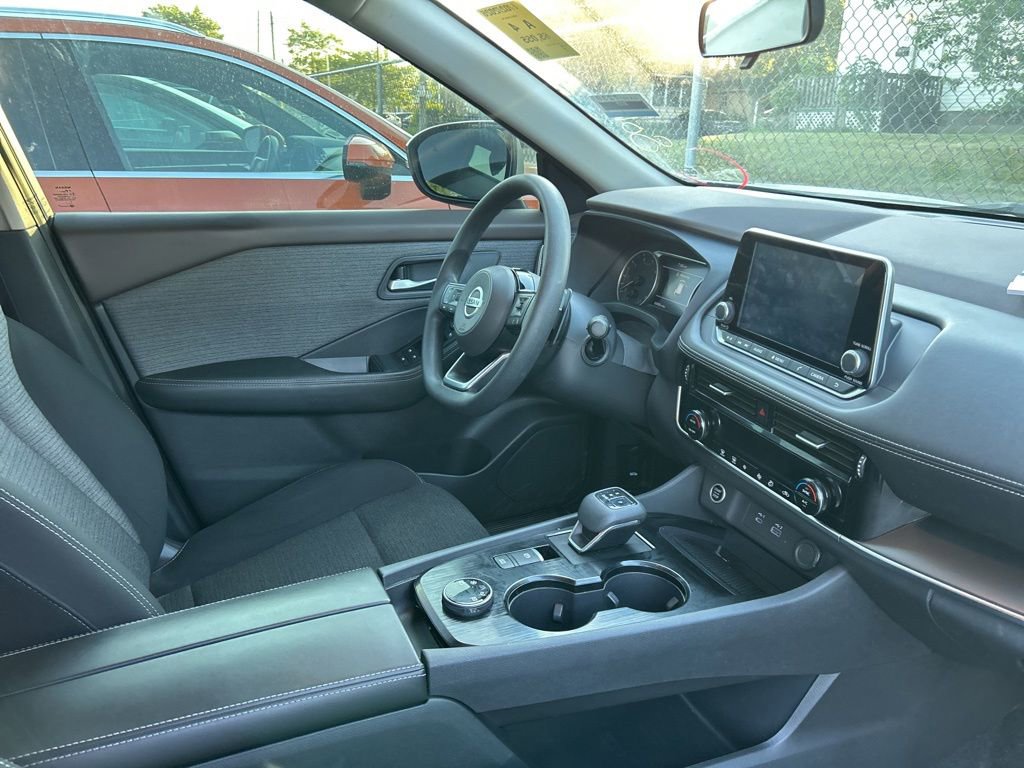 Used 2021 Nissan Rogue SV AWD/4WD image 10