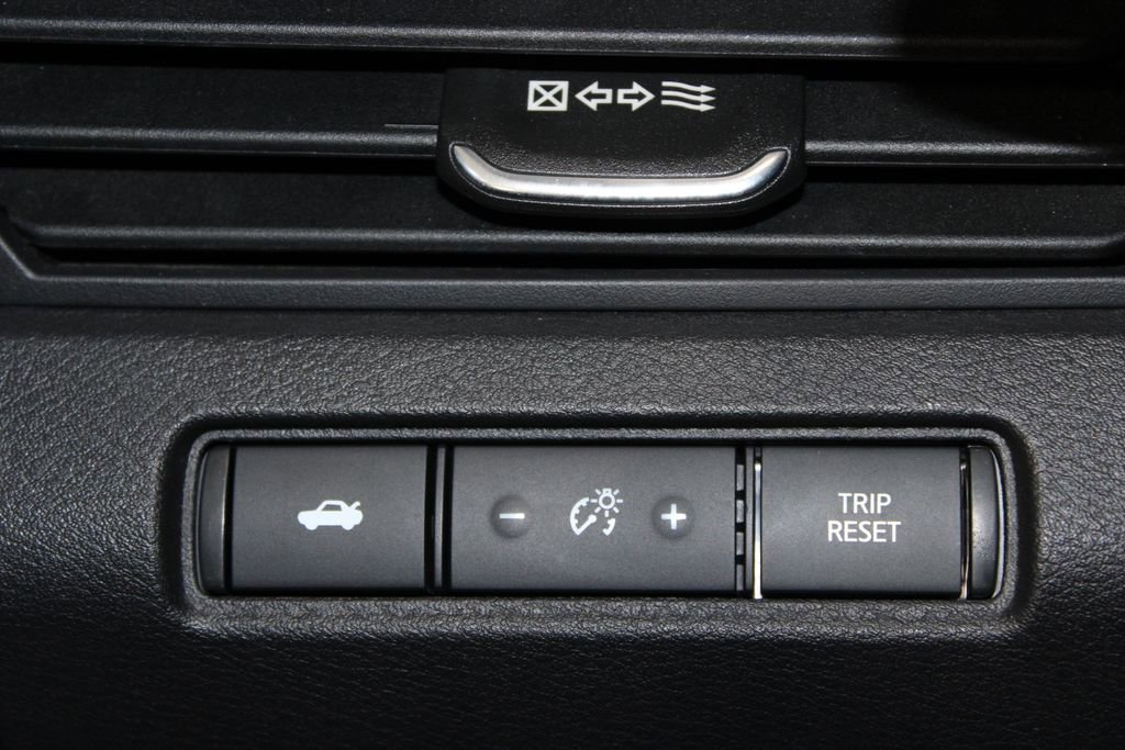 Used 2023 Nissan Altima 2.5 SV image 38