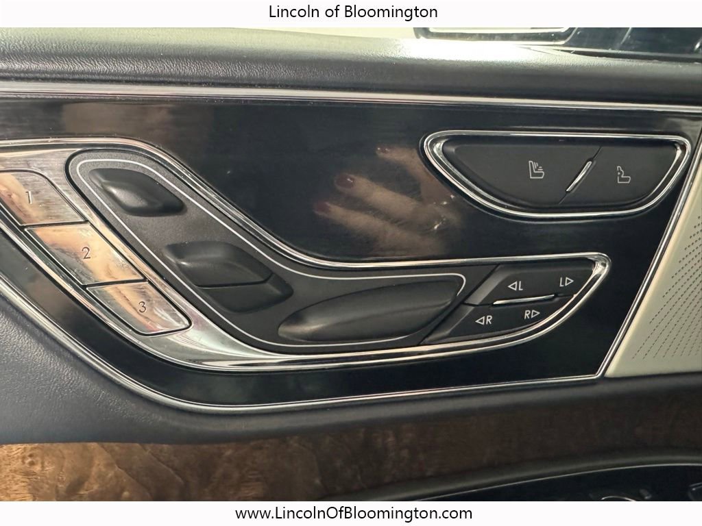 Certified 2022 Lincoln Navigator L Black Label AWD/4WD image 41