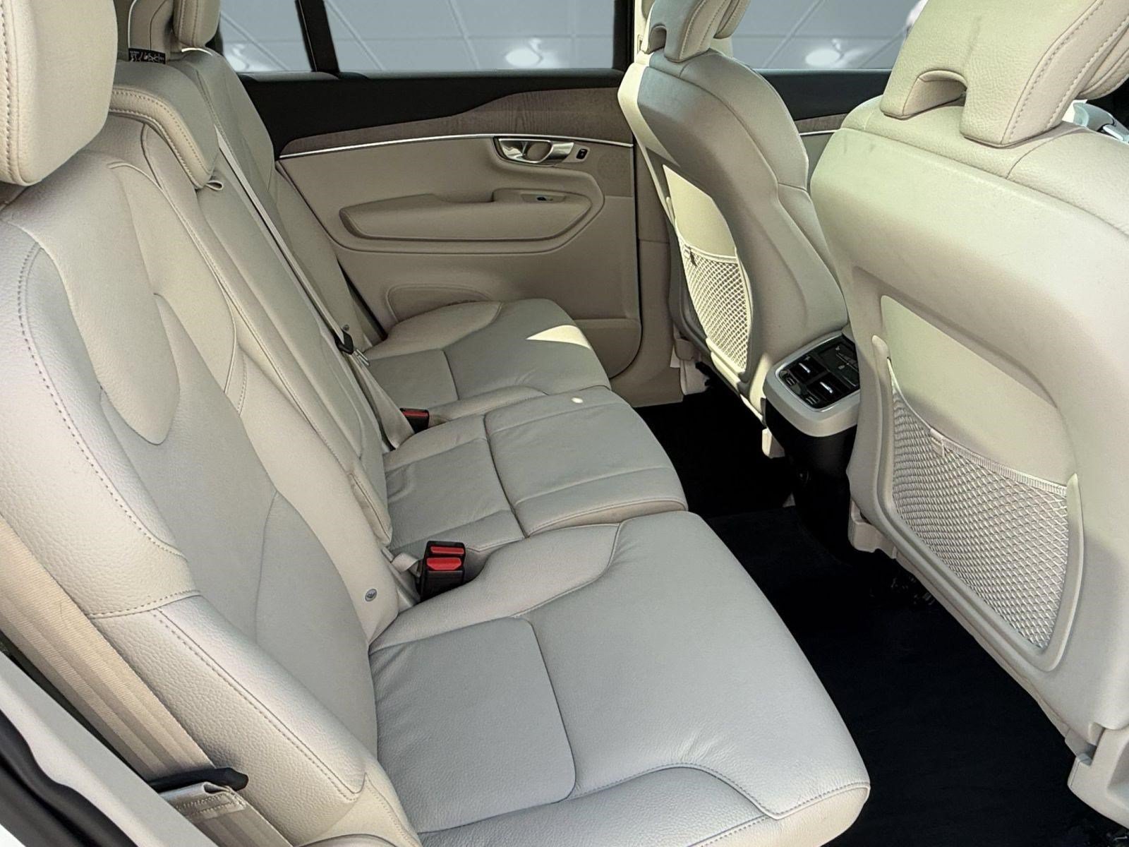 Used 2024 Volvo XC90 B6 Plus w/ Protection Package Premier AWD/4WD image 30
