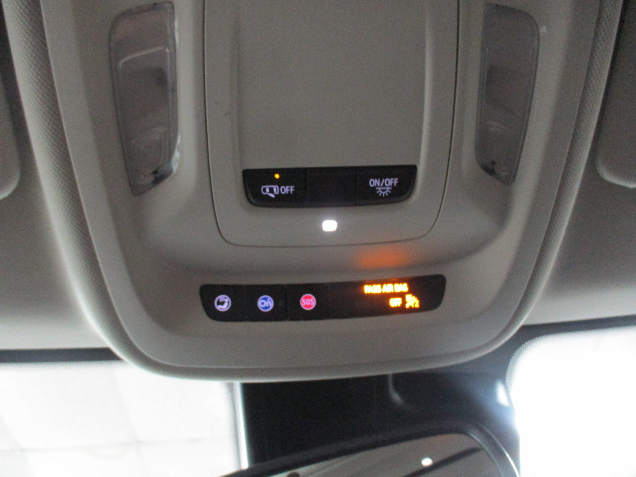 Used 2023 Buick Envision Preferred image 27