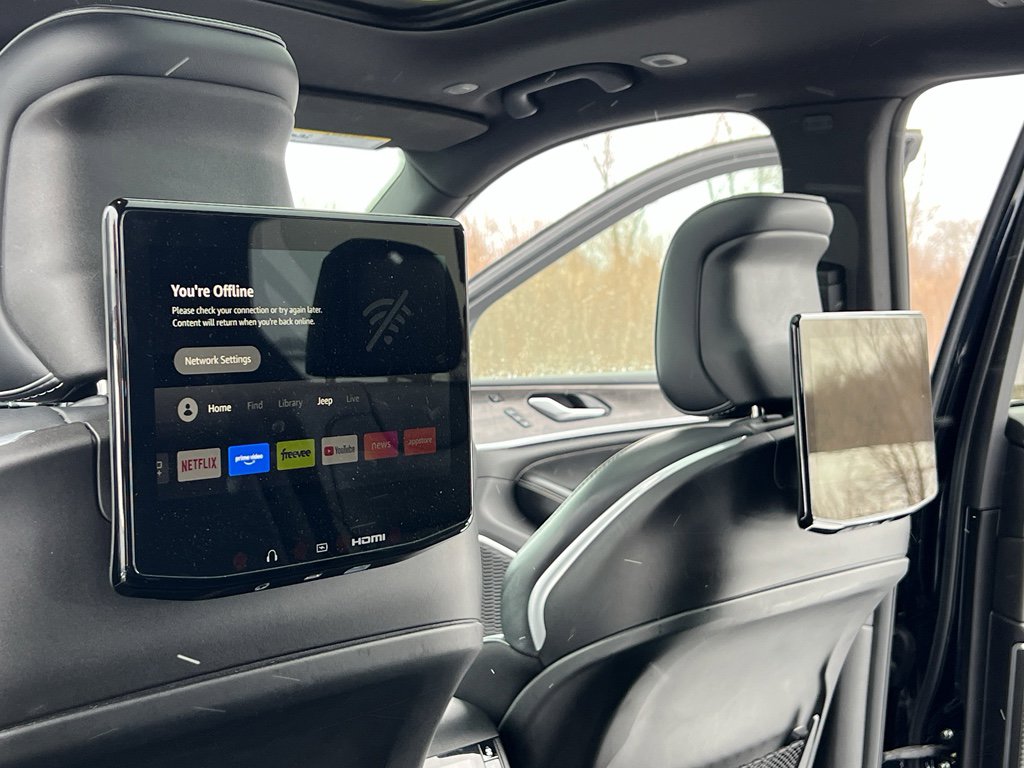 Used 2024 Jeep Grand Cherokee L Overland w/ Advanced Protech Group III image 41